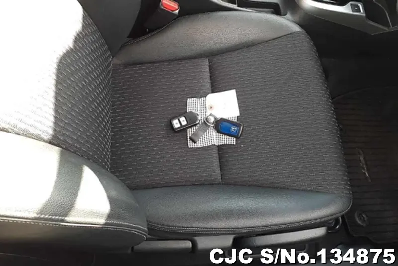 Honda Fit in Blue for Sale Image 9
