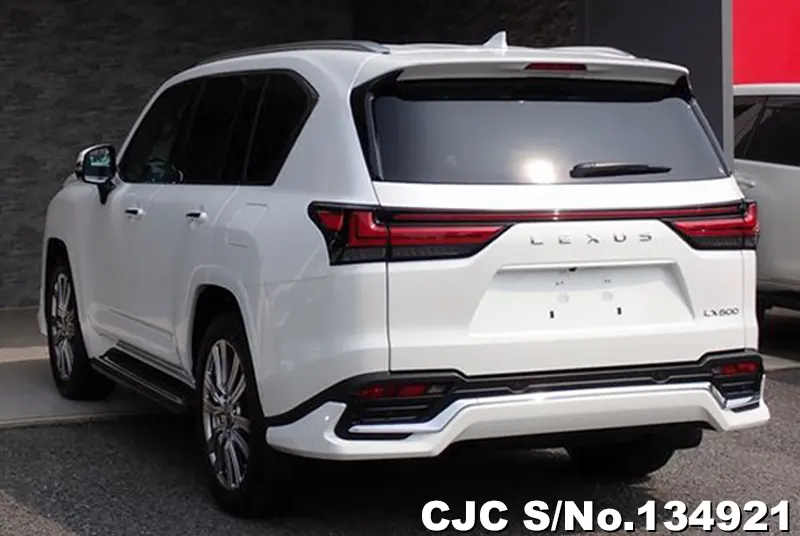 Lexus LX 600 in Pearl for Sale Image 1