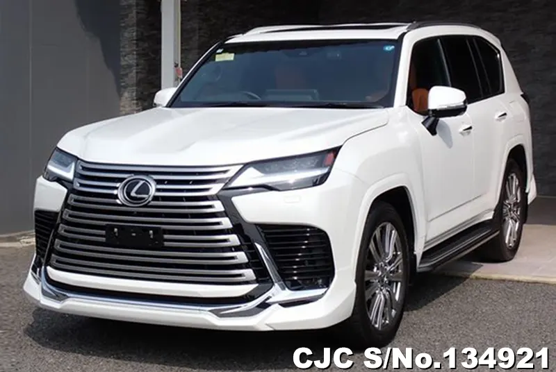 Lexus LX 600 in Pearl for Sale Image 3