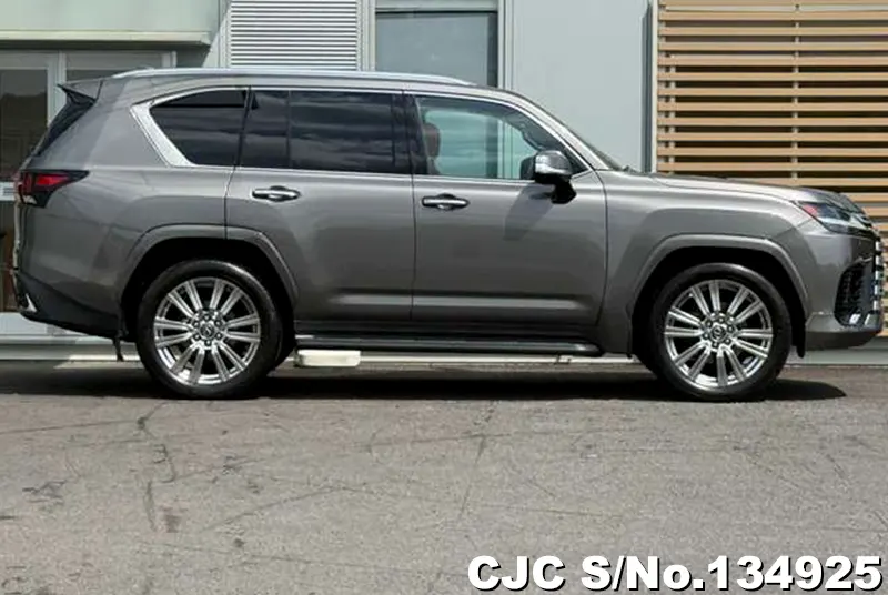 Lexus LX 600 in Gray for Sale Image 3
