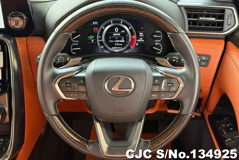 Lexus LX 600 in Gray for Sale Image 6