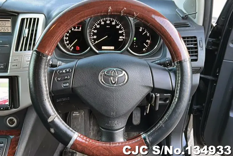 Toyota Harrier in Black for Sale Image 6