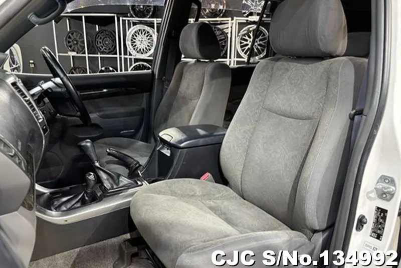 Toyota Land Cruiser Prado in White for Sale Image 11