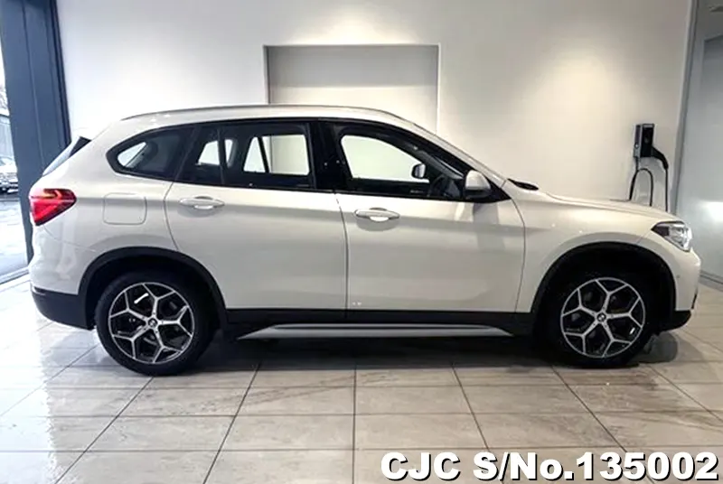 BMW X1 in White for Sale Image 3