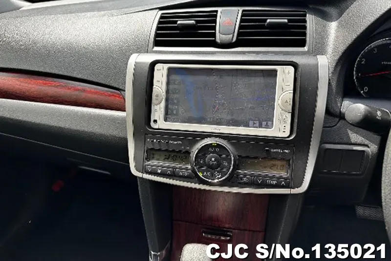 Toyota Allion in Silver for Sale Image 9