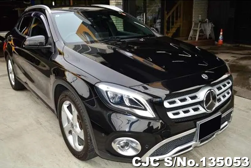 Mercedes Benz / GLA Class 2017