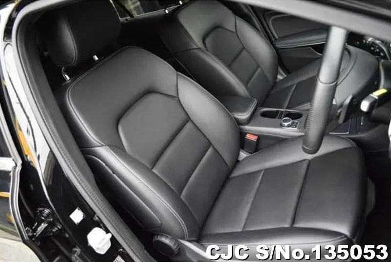 Mercedes Benz GLA Class in Black for Sale Image 10