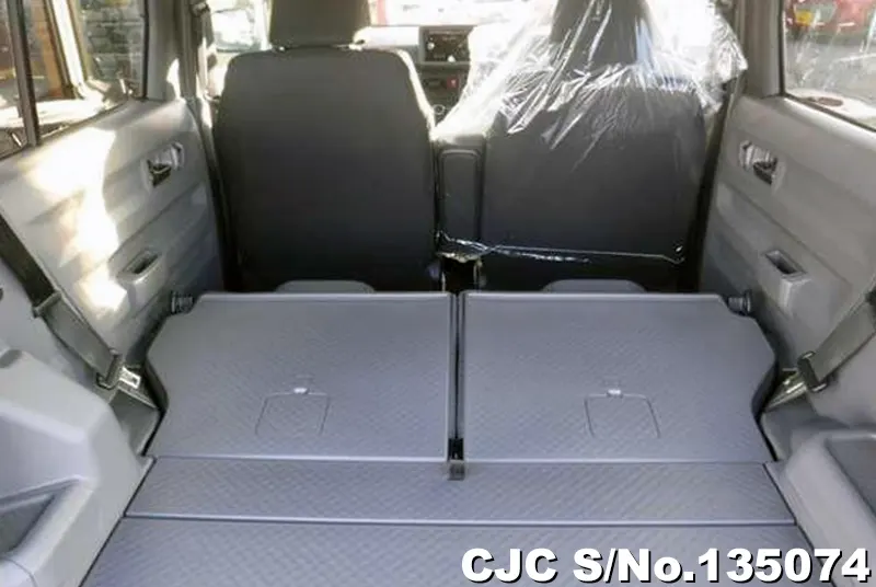Daihatsu Taft in Beige for Sale Image 6