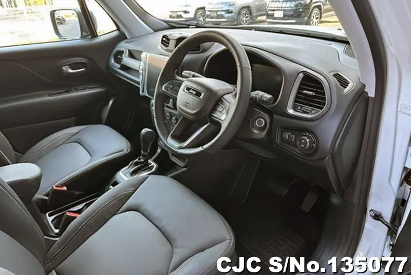 Chrysler Jeep Renegade in White for Sale Image 7