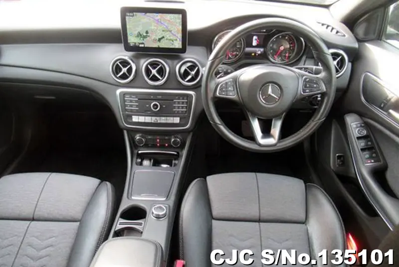 Mercedes Benz GLA Class in Black for Sale Image 6