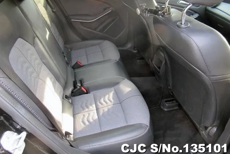 Mercedes Benz GLA Class in Black for Sale Image 9