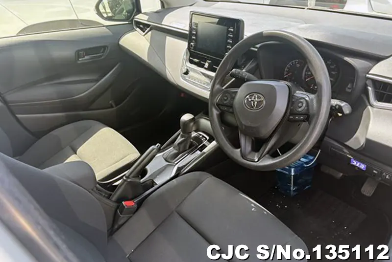 Toyota Corolla Touring in White for Sale Image 5