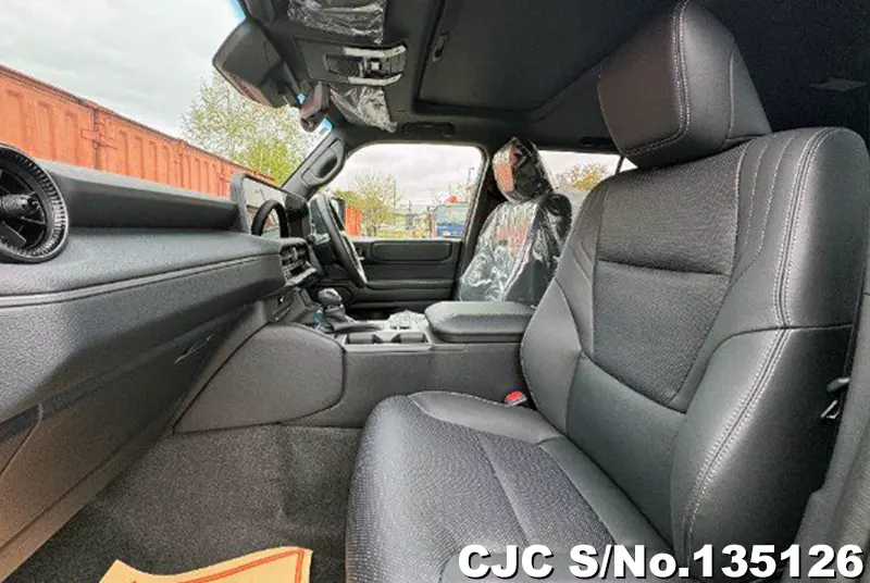 Toyota Land Cruiser 250 in Pearl for Sale Image 6