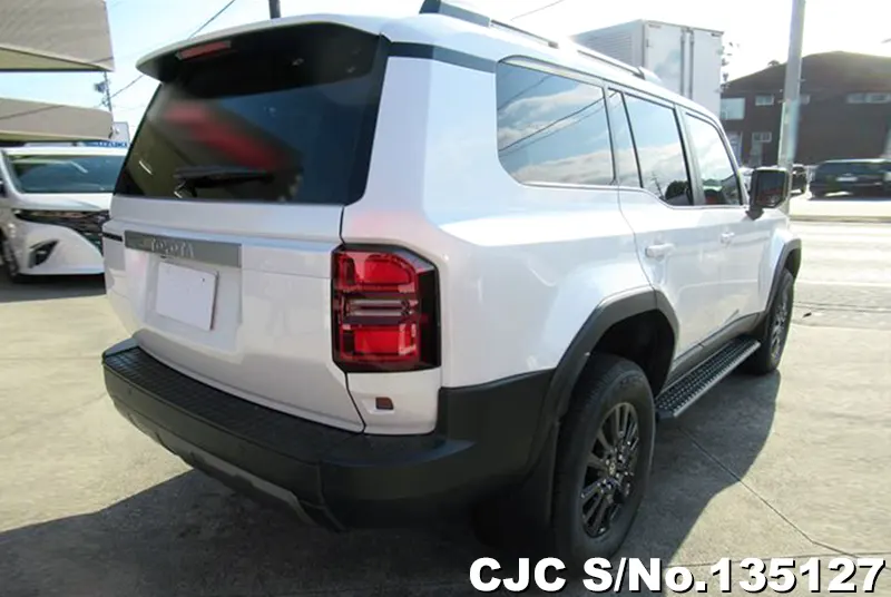 Toyota Land Cruiser 250 in Pearl for Sale Image 2