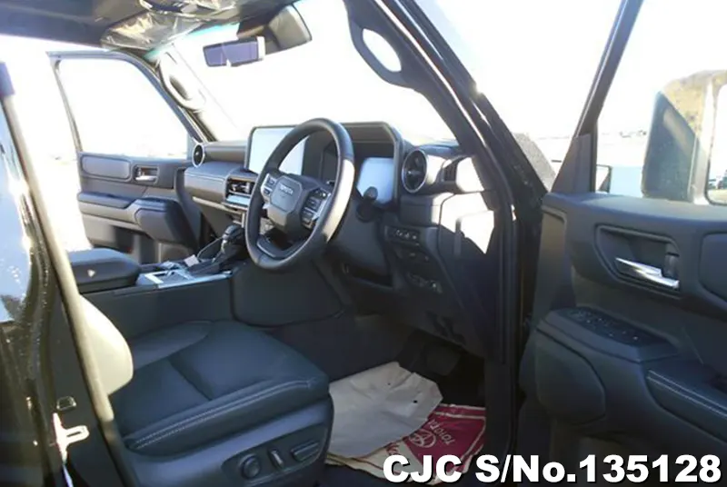 Toyota Land Cruiser 250 in Black for Sale Image 9