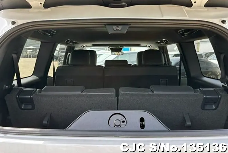 Toyota Land Cruiser 250 in Pearl for Sale Image 7