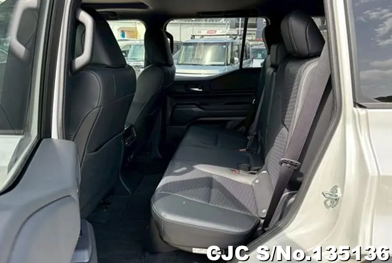 Toyota Land Cruiser 250 in Pearl for Sale Image 13