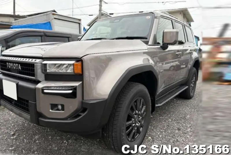 Toyota Land Cruiser 250 in Gold for Sale Image 3