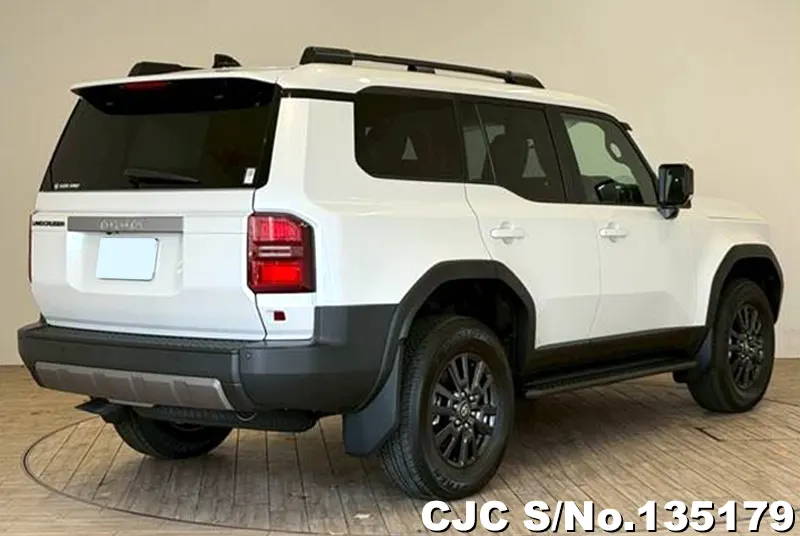 Toyota Land Cruiser 250 in Pearl for Sale Image 2