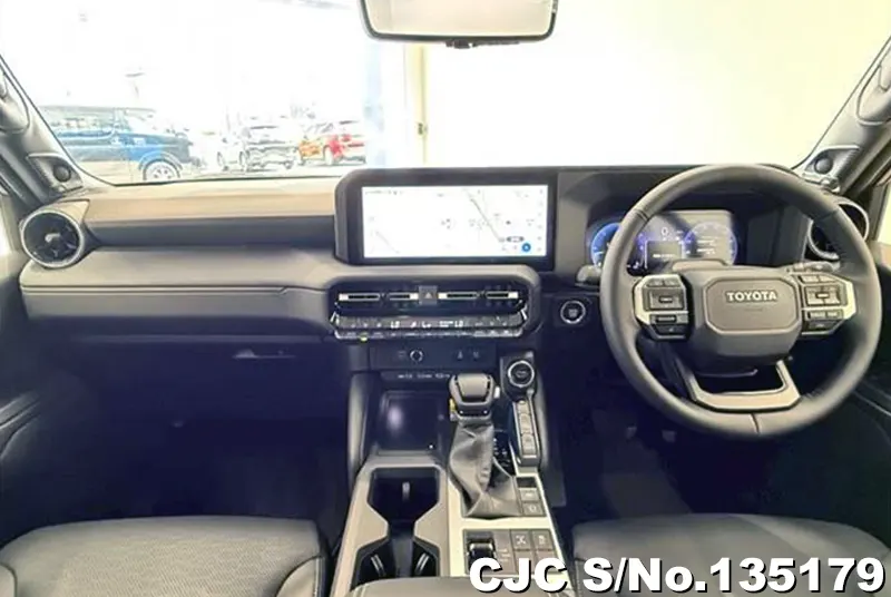 Toyota Land Cruiser 250 in Pearl for Sale Image 7