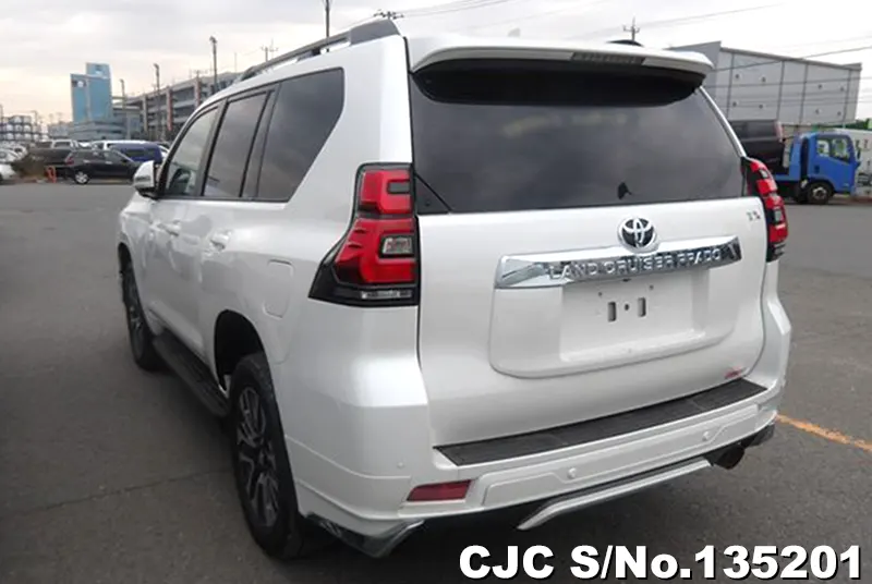 Toyota Land Cruiser Prado in Pearl for Sale Image 1