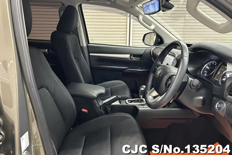 Toyota Hilux in Oxide Bronze Metallic for Sale Image 8