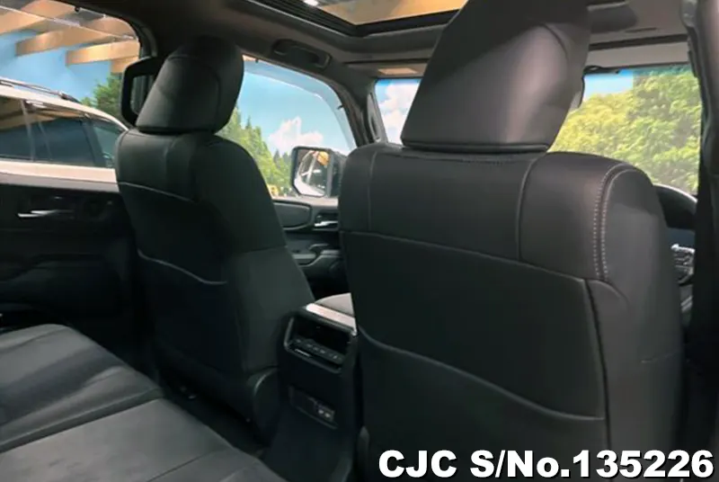 Toyota Land Cruiser 250 in White for Sale Image 4