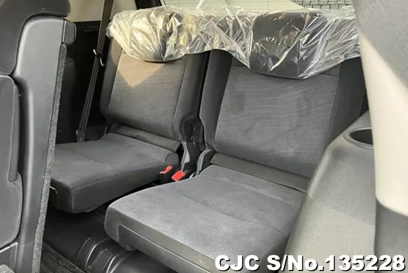 Toyota Land Cruiser Prado in Brown for Sale Image 8