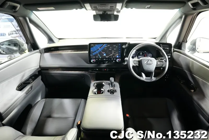 Lexus LM500h in Black for Sale Image 3