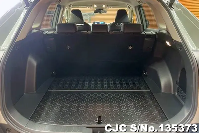 Toyota Rav4 in Green for Sale Image 4