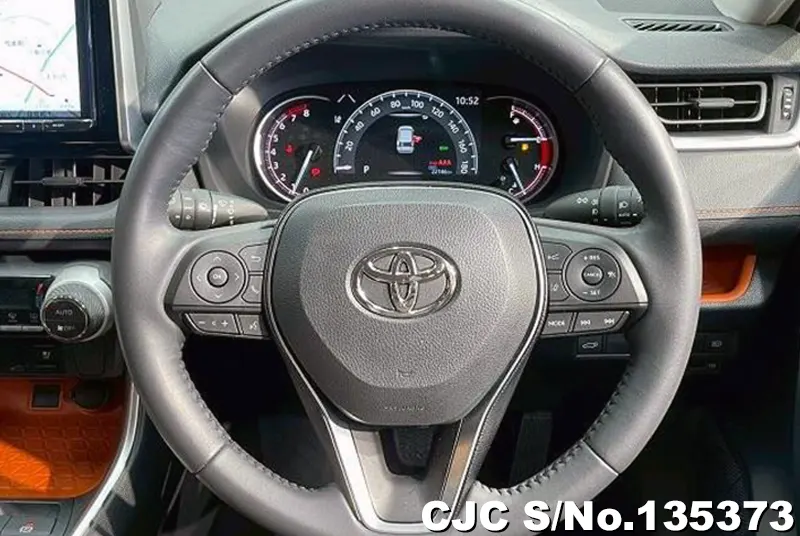 Toyota Rav4 in Green for Sale Image 7