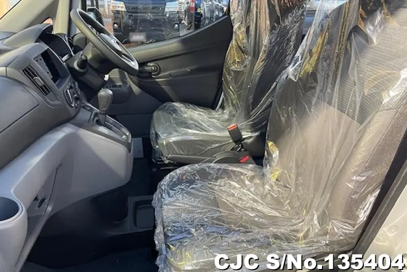 Nissan NV200 in Silver for Sale Image 7