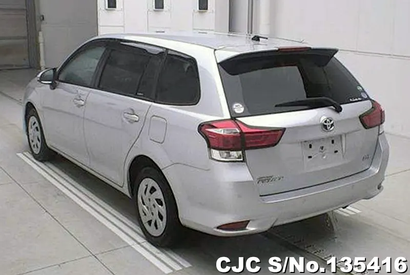 Toyota Corolla Fielder in Silver for Sale Image 1