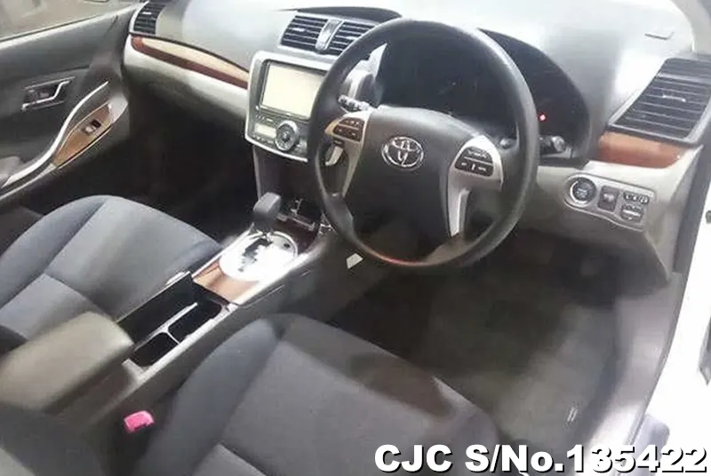 Toyota Allion in White for Sale Image 4