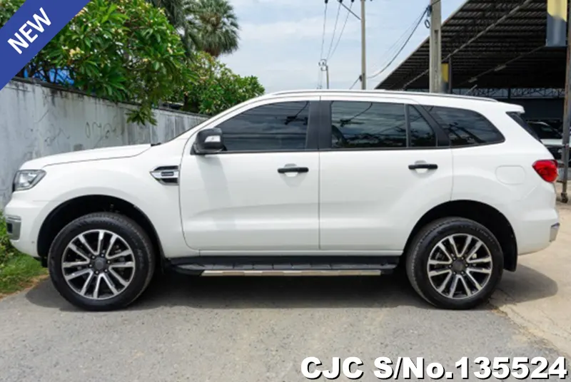 Ford Everest in White for Sale Image 4