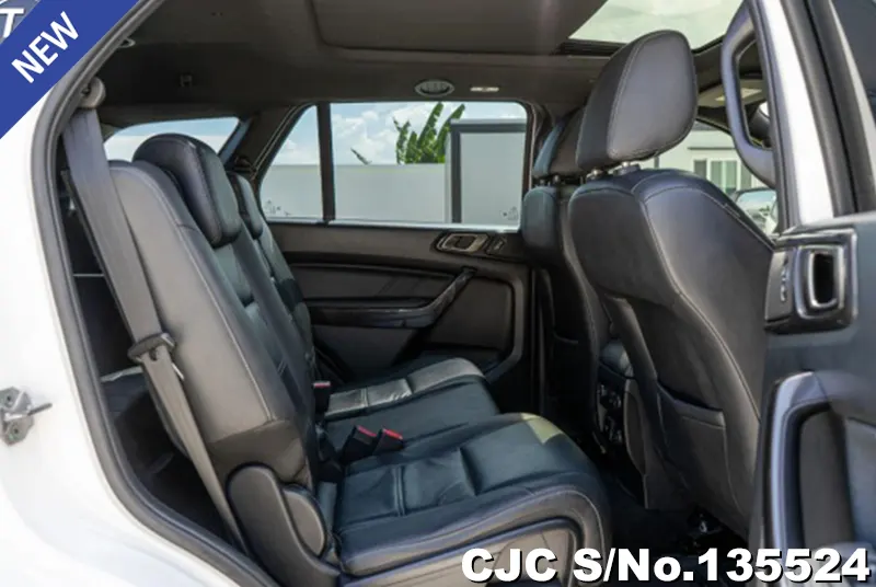 Ford Everest in White for Sale Image 7