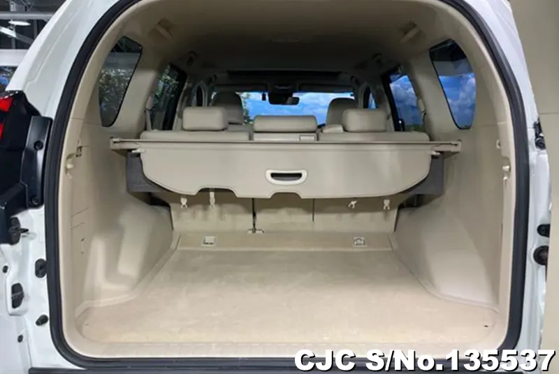 Toyota Land Cruiser Prado in Pearl for Sale Image 9