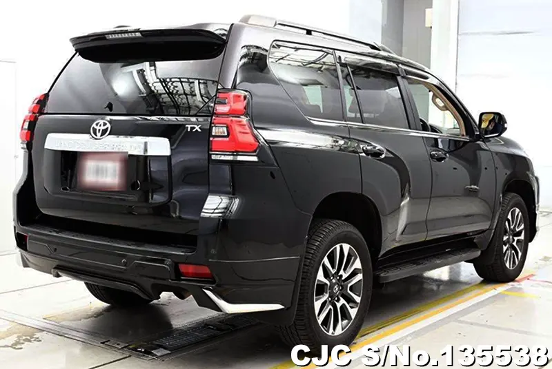 Toyota Land Cruiser Prado in Black for Sale Image 2