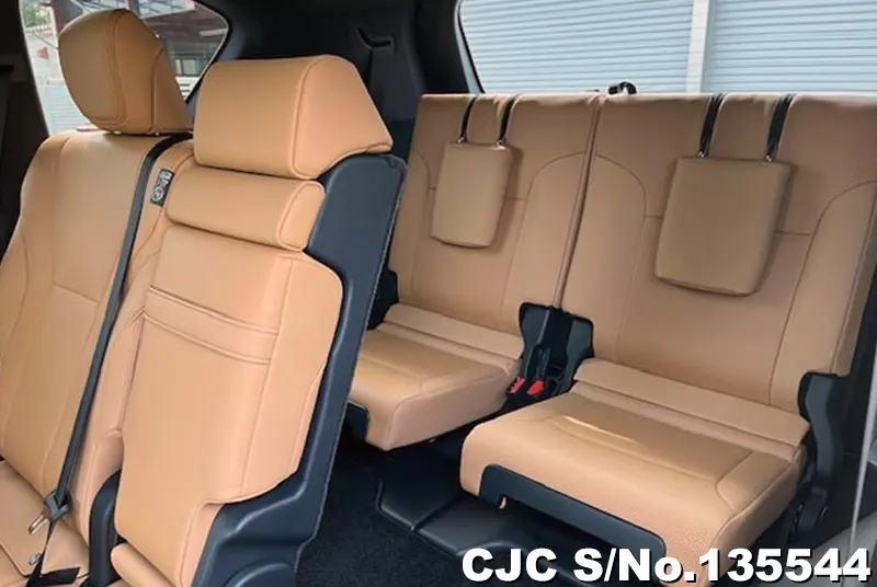 Lexus LX 600 in Black for Sale Image 9