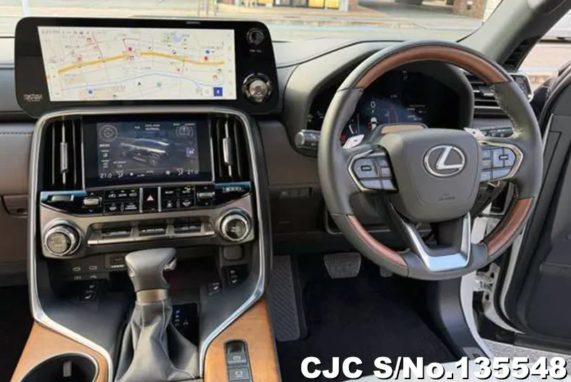 Lexus LX 600 in White for Sale Image 11