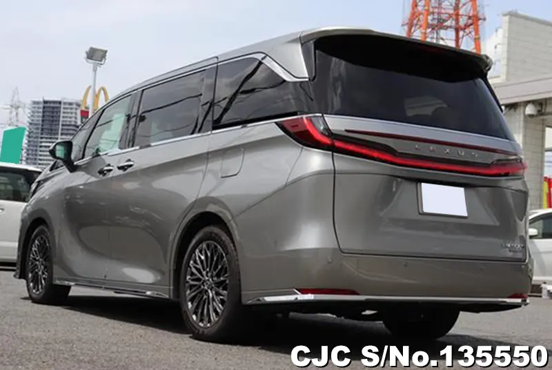 Lexus LM500h in Gray for Sale Image 1