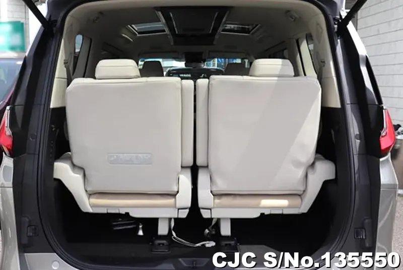 Lexus LM500h in Gray for Sale Image 8