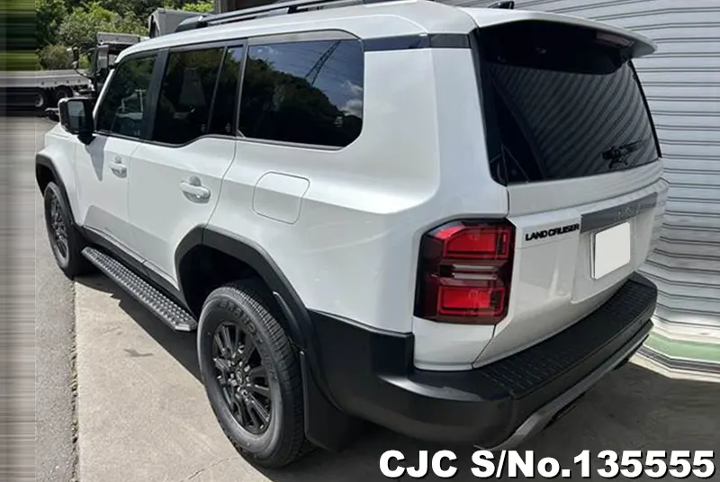 Toyota Land Cruiser 250 in Pearl for Sale Image 1