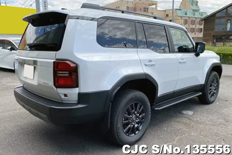 Toyota Land Cruiser 250 in Pearl for Sale Image 2