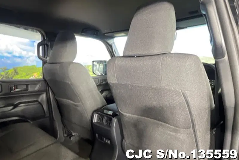 Toyota Land Cruiser 250 in Black for Sale Image 11