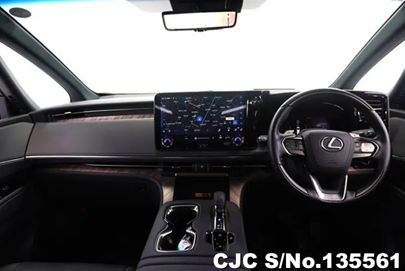 Lexus LM500h in Black for Sale Image 8