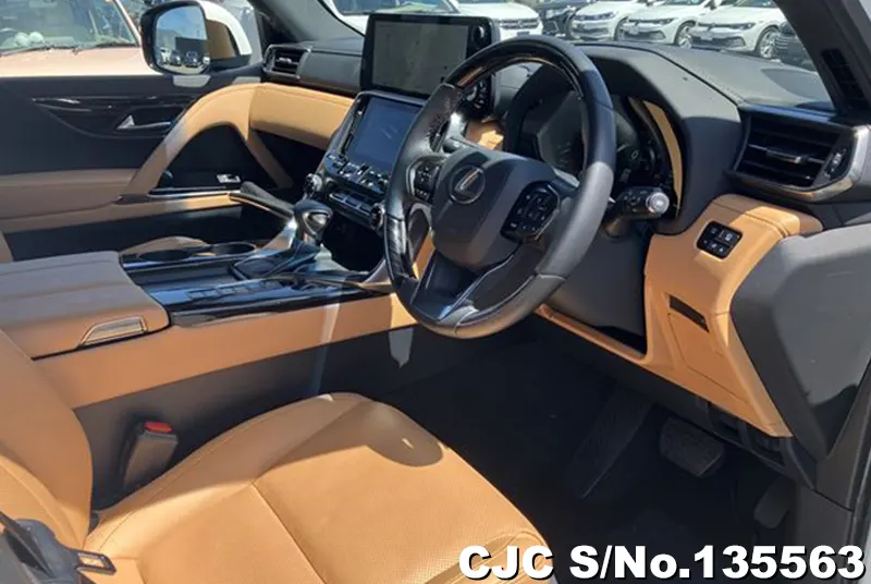 Lexus LX 600 in Pearl for Sale Image 8