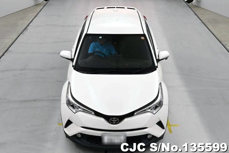 Toyota C-HR in White for Sale Image 4