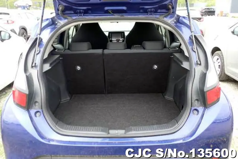 Toyota Aqua in Blue for Sale Image 2
