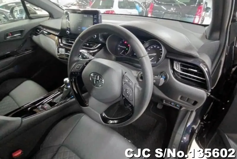 Toyota C-HR in Black for Sale Image 8